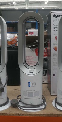 Lot 3012 - Unboxed Dyson hot and cool jet focus AM09...