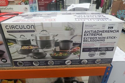 Lot 3126 - Circulon cookware set