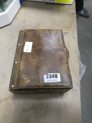 Lot 2341 - Box containing various jewellery items