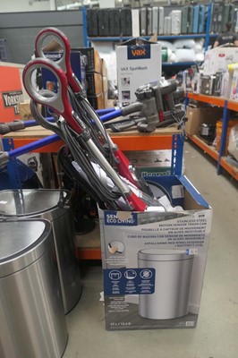 Lot 3174 - Box of loose Shark steam mops, vacuum cleaner...