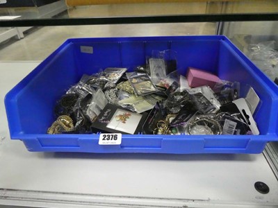 Lot 2376 - Box containing costume jewellery