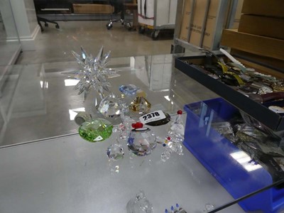 Lot 2378 - 10 pieces of Swarovski including a clown, bear,...