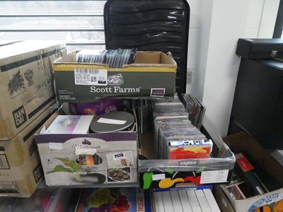 Lot 2528 - 3 boxes containing various CDs
