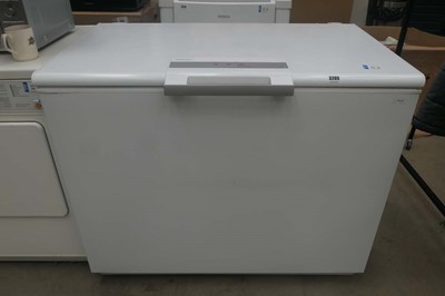 Lot 3205 - John Lewis chest freezer