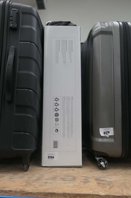 Lot 3254 - Delsey Paris roller duffle suitcase