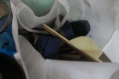 Lot 3279 - Bag of mixed ladies shoes