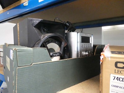 Lot 2567 - Sony micro hi-fi system with 2 speakers
