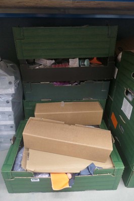 Lot 3299 - Approx. 6 trays of mixed miscellaneous...