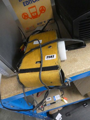 Lot 2582 - Rover instruments TDA5UK digital TV antenna...