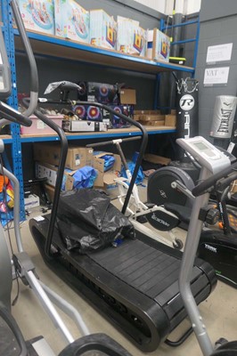 Lot 3366 - Curve fitness running machine