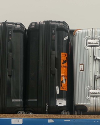 Lot 3411 - 2 piece hard shell Samsonite suitcase set
