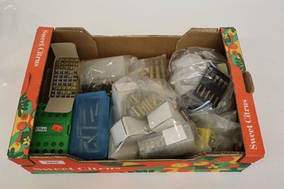 Lot 2811 - Tray of mixed reloading equipment including...