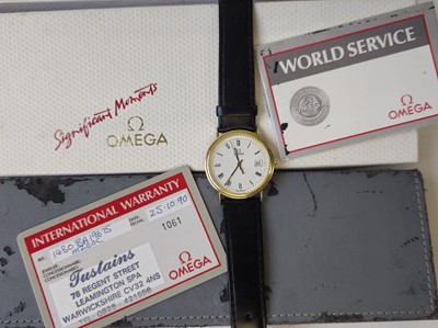 Lot 453 - A Gentleman's Omega quartz 18ct gold...