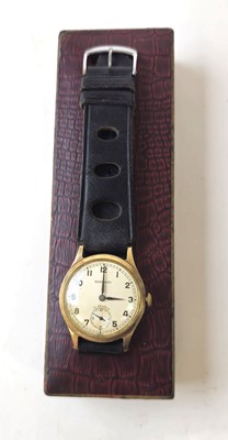 Lot 454 - A Gentleman's 9ct gold Garrard presentation...