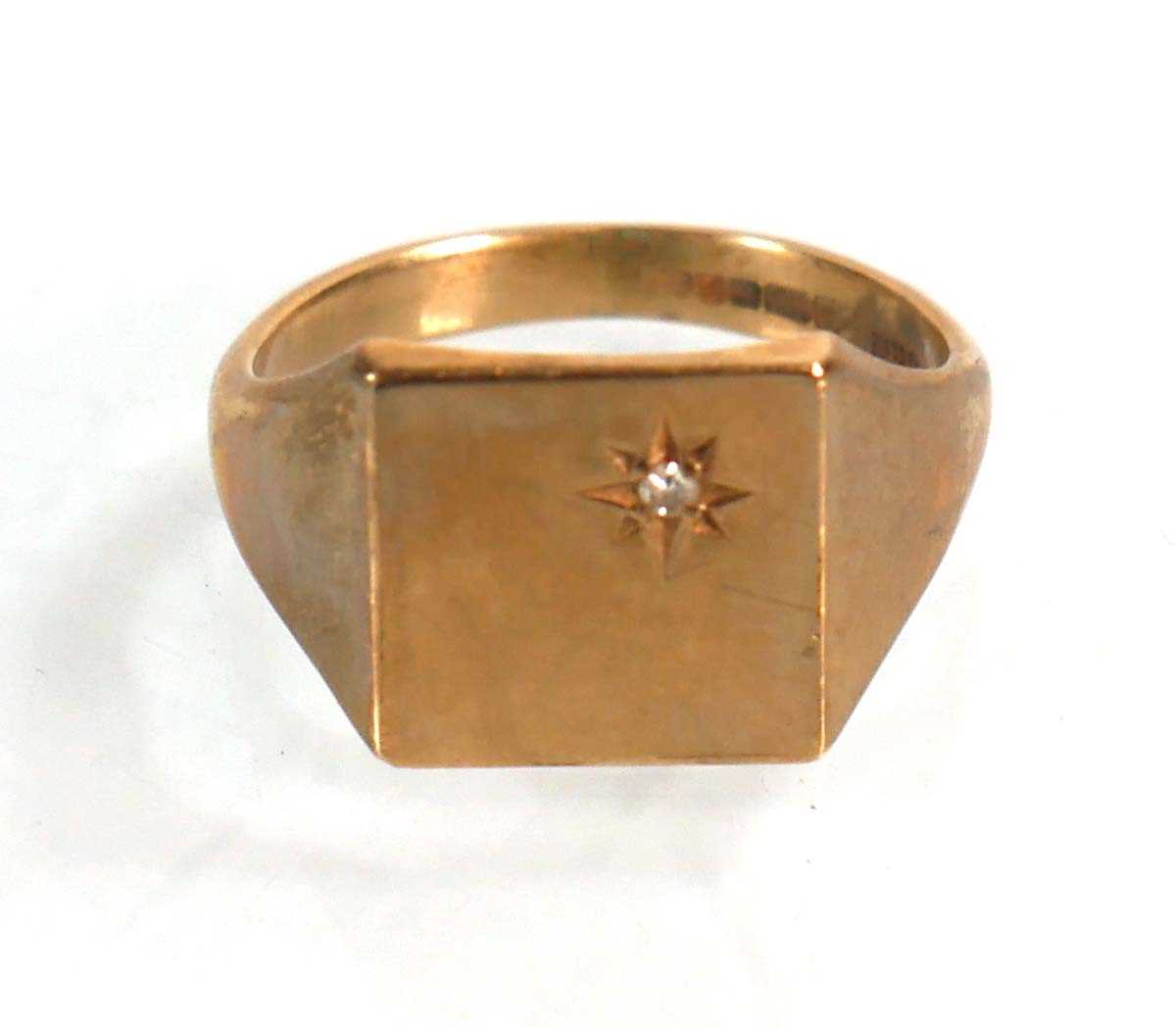 Lot 598 - A 9ct yellow gold signet ring set small...