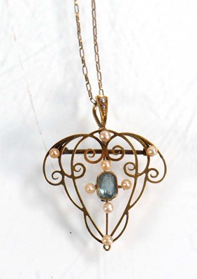 Lot 625 - A 9ct yellow gold elongated link necklace...