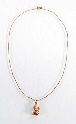 Lot 628 - A 9ct yellow gold s-link necklace suspending a...
