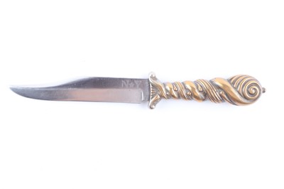Lot 1039 - Bowie Knife with 5¾ ins clip pointed blade...