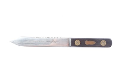 Lot 1042 - The Green River Knife with 5¾ ins flat sided...