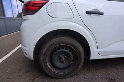 Lot (WA21 ZCZ) 2021 Dacia Sandero Essential SCE...