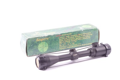 Lot 1204 - Boxed 3-9x40 Leapers scope with ring mounts