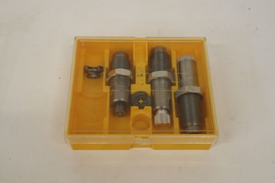 Lot 2885 - 303 reloading dies