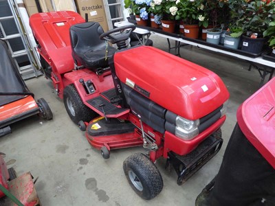 Lot 4417 - Westwood S1600 ride on tractor mower with key