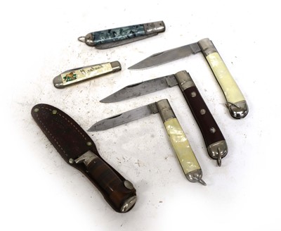 Lot 1072 - Selection of 6x knives by Richards of Sheffield