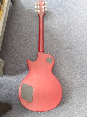Lot 2183 - Gibson studio Les Paul model 6 string electric...