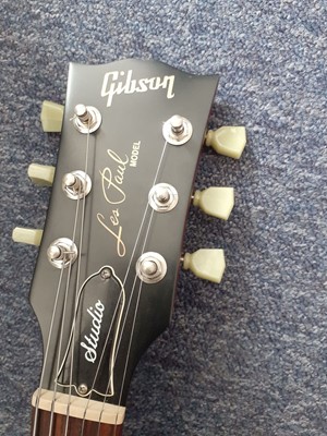 Lot 2183 - Gibson studio Les Paul model 6 string electric...