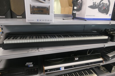 Lot 2292 - Korg SP200 keyboard