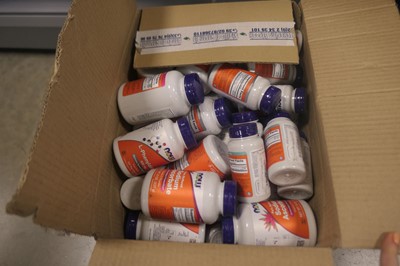 Lot 2322 - Box containing L-Theanine stress management...
