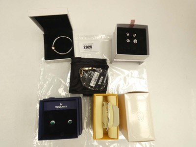 Lot 2025 - Pandora bracelet / earrings, Swarovski bangle...