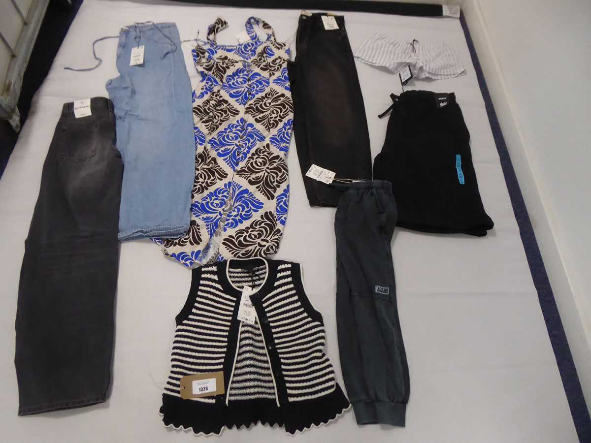 Lot 1328 - Selection of Zara & Sister Companies clothing