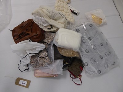Lot 1335 - Selection of various bags