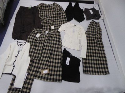 Lot 1341 - Selection of NoBody's Child clothing