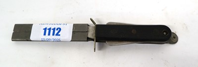 Lot 1112 - Pilot's escape knife