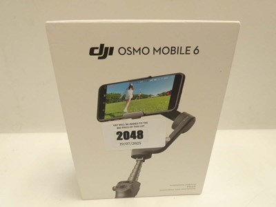 Lot 2048 - DJI Osmo Mobile 6 smartphone stabliser