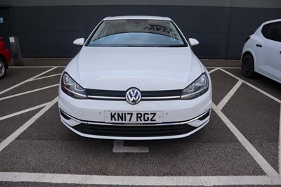 Lot 4001 - (KN17 RGZ) 2017 Volkswagen Golf SE Nav TSI BMT...
