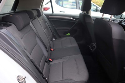 Lot 4001 - (KN17 RGZ) 2017 Volkswagen Golf SE Nav TSI BMT...
