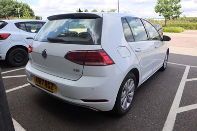 Lot 4001 - (KN17 RGZ) 2017 Volkswagen Golf SE Nav TSI BMT...