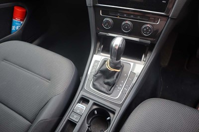 Lot 4001 - (KN17 RGZ) 2017 Volkswagen Golf SE Nav TSI BMT...