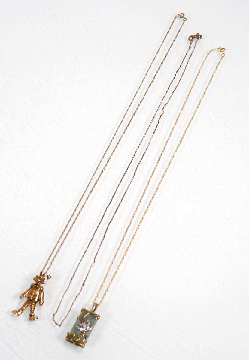 Lot 644 - A 9ct yellow gold fine ropetwist necklace...