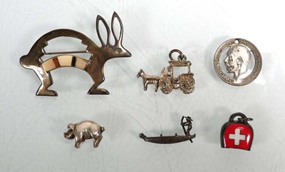 Lot 649 - A group of silver and metalware jewellery...