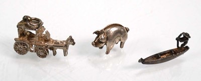 Lot 649 - A group of silver and metalware jewellery...