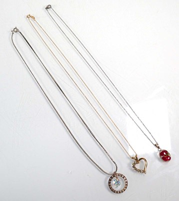 Lot 649 - A group of silver and metalware jewellery...
