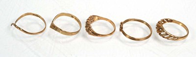 Lot 651 - Five 9ct yellow gold rings including two...