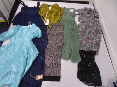 Lot 1352 - Selection of clothing to include Phase Eight,...