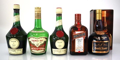 Lot 57 - 5 assorted bottles, 1x Grand Marnier Liqueur...