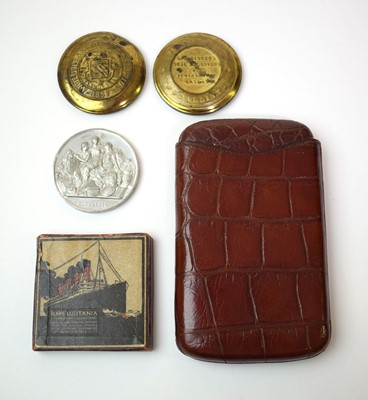 Lot 115 - A group of collectables including an 1857...